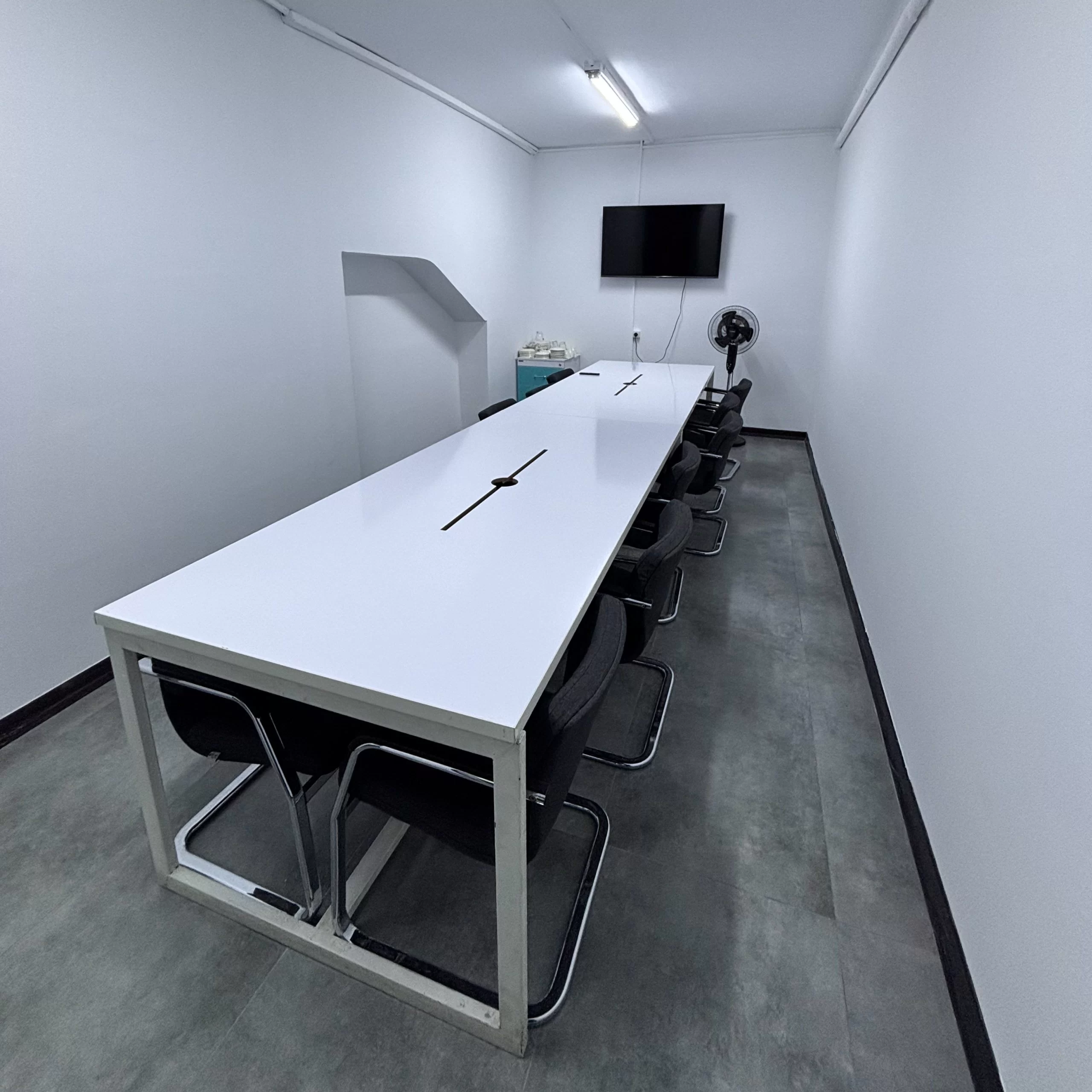 اتاق جلسه 12 نفره